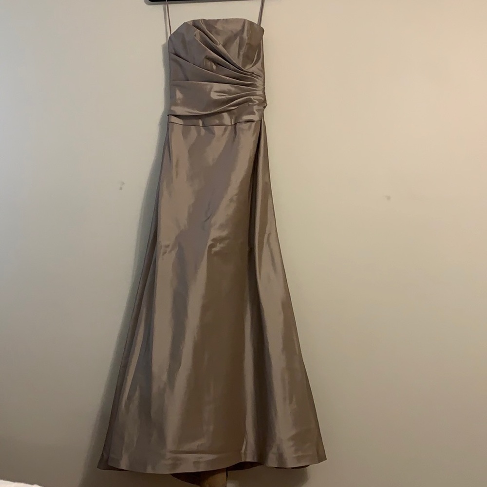 gown